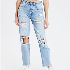 NWT American Eagle 90s Boyfriend Jeans